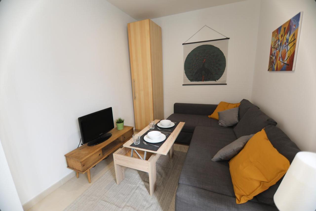 Rentalsevilla Descubriendo En Pareja Appartement